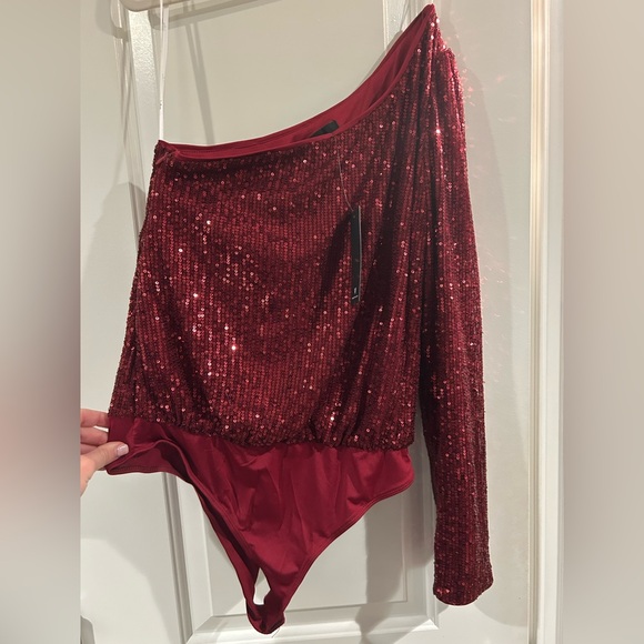 Brand new with tags!!! Lulus Sparkly Red Bodysuit - Picture 2 of 7